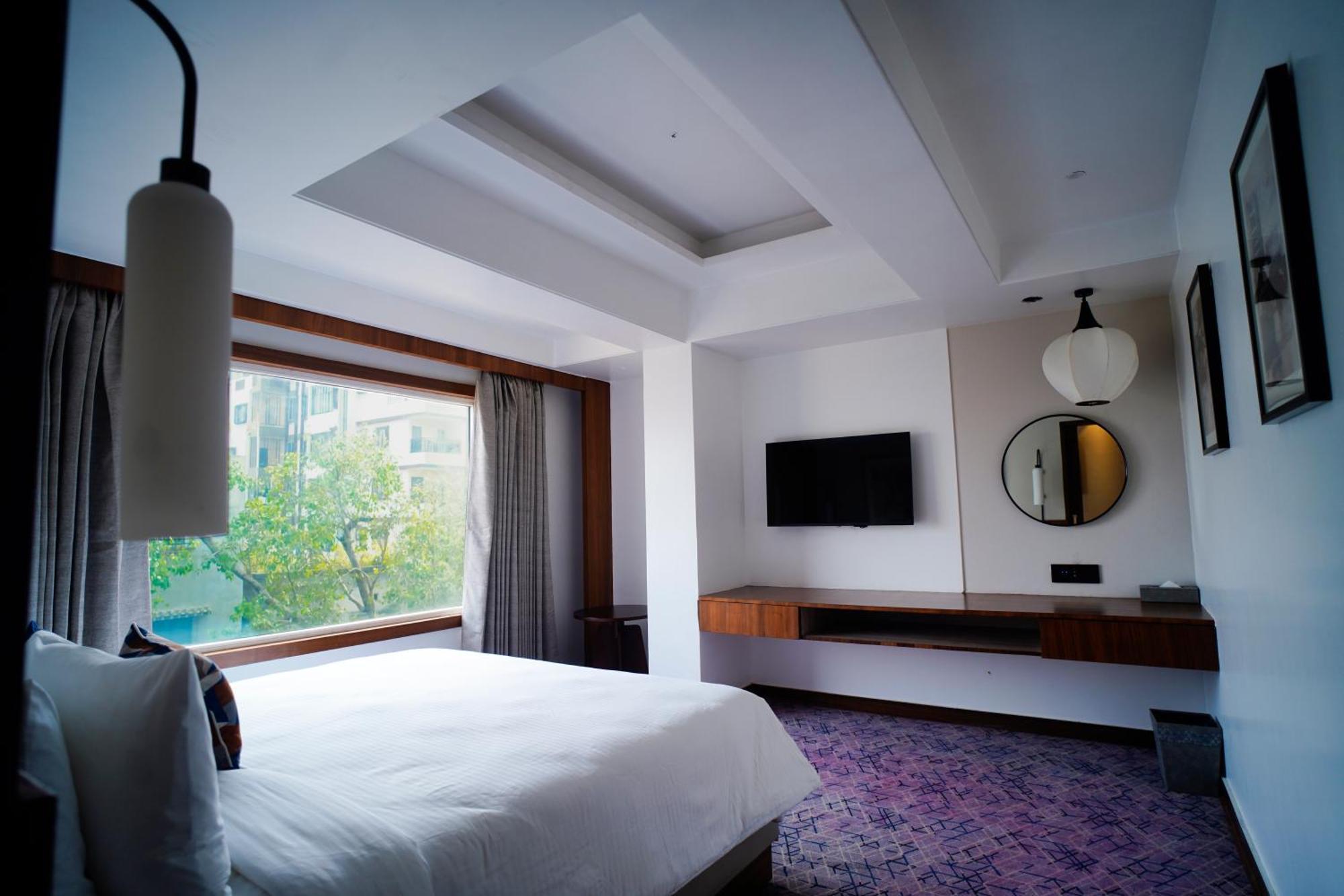 Ishaan Sarovar Portico Деогарх Экстерьер фото